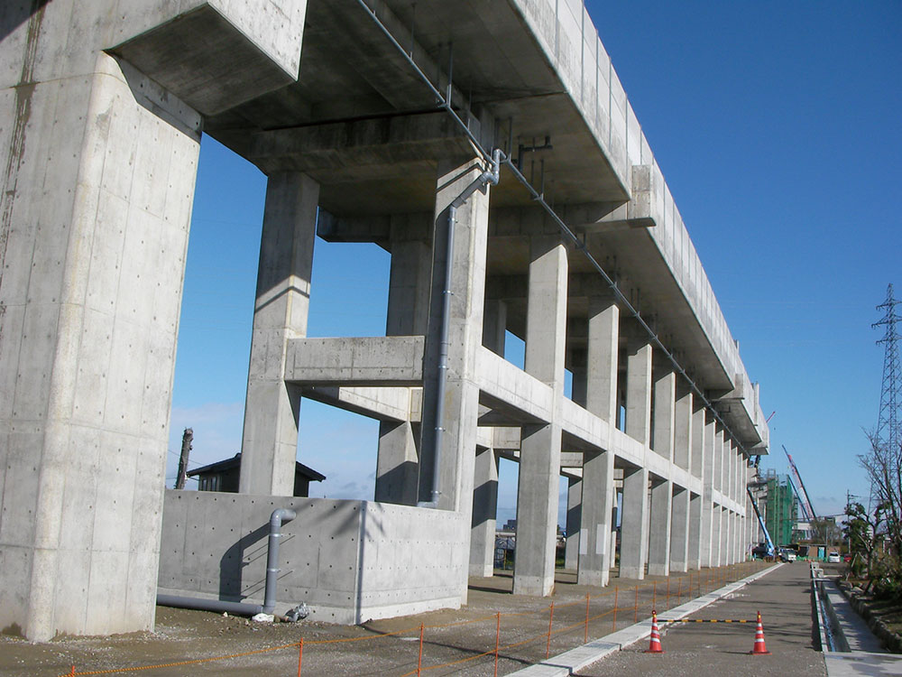 北陸新幹線高架橋