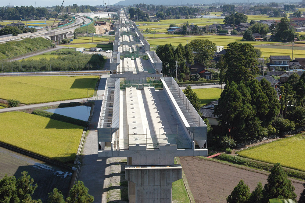 北陸新幹線高架橋