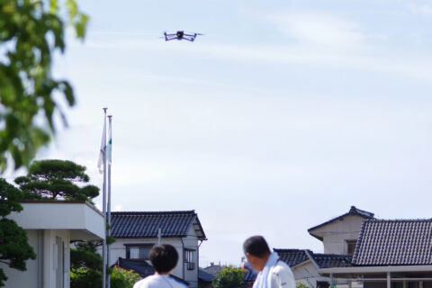 14歳の挑戦-ドローン操縦体験実施-